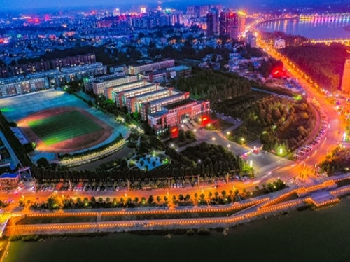 光山二高分校校园景观—璀璨夜景